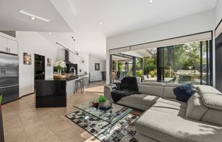 7 Antoine Grove, Richmond