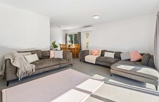 34A Graeme Avenue, Mangere East