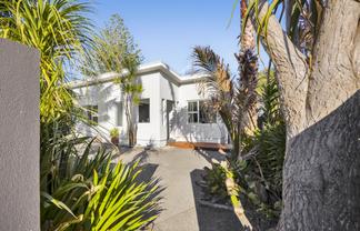 70 Seaview Road, Marfell