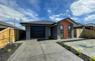 20 Stud Rd, Yaldhurst