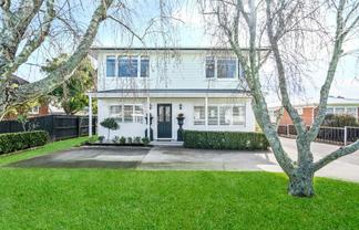 11 Wellesley Road, Mangere Bridge