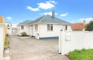1181 Dominion Road, Mount Roskill