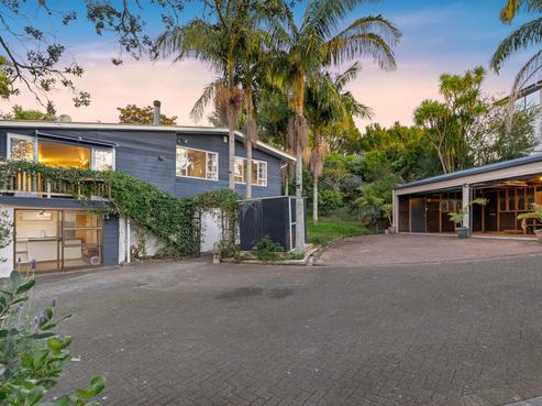 37 Caronia Crescent, Lynfield