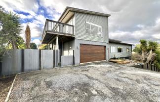 69 Queens Road, Waikanae Beach