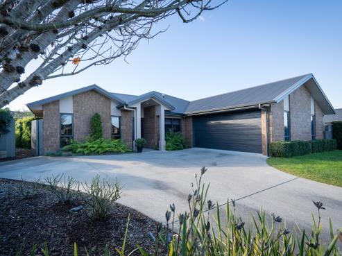 24 Tulip Drive, Cambridge
