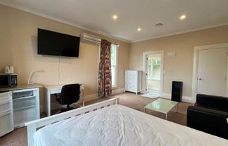 Room 3/ 51 Royal Terrace, Dunedin Central