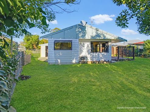 1100A Cunningham Crescent, Mayfair