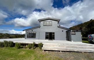525 Valley Road, Kaiwaka
