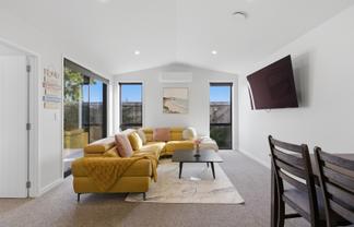 26 Inaka Place, Poike