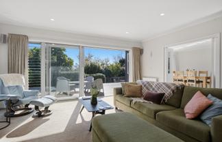 1 Honnor Place, Hurdon