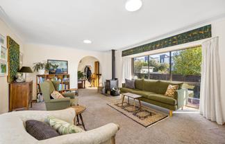 2/11 Kiwi Road, Point Chevalier