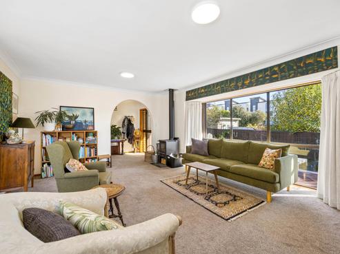 2/11 Kiwi Road, Point Chevalier