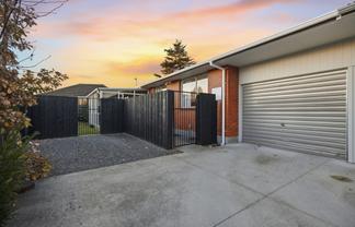 2/7 Ontario Place, Wainoni
