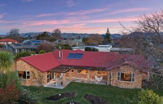 20E Roseneath Lane, Springlands