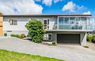 570A Beach Road , Rothesay Bay