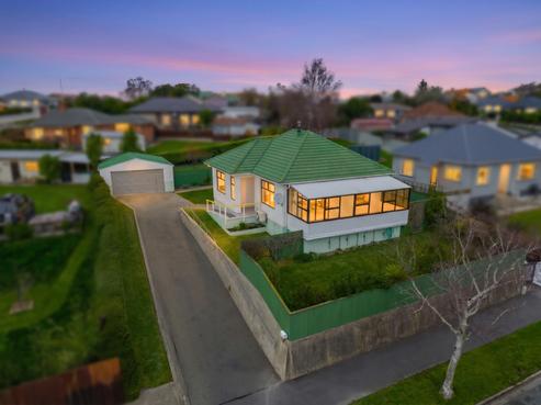 62 Luxmoore Road, Marchwiel