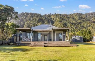 57 New Road, Granity