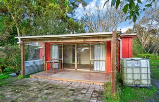 691 School Road, Tomarata