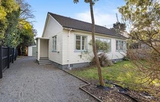 15 Denvir Street, Strowan