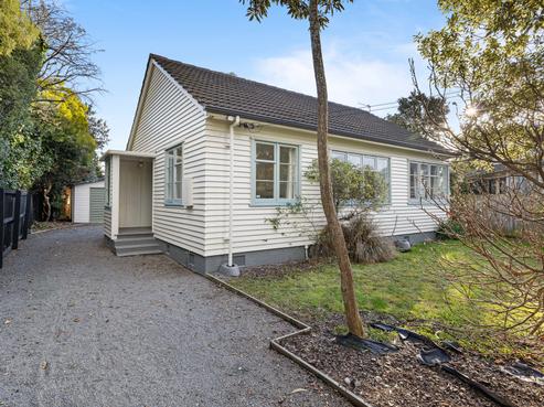 15 Denvir Street, Strowan