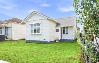 38 Alexander Street, Whanganui Central
