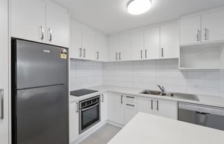 1C/4045 Great North Road, Glen Eden
