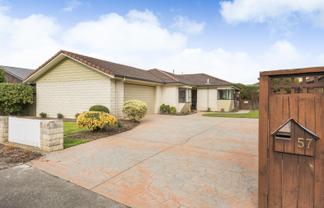 57 Clarke Avenue, Highbury