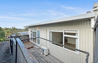 1/23 Lake Road, Northcote