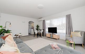 8/14 Wellington Street, Hamilton East