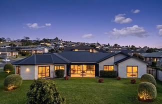 8 Deol Drive, Pukekohe