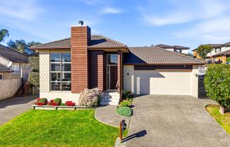61 Salford Crescent, Flat Bush