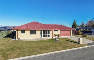 6 Stringer Crescent, Oamaru