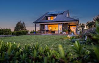 8 Country Lane, Waipawa