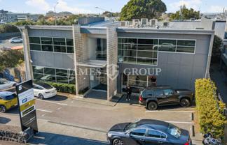 CITY FRINGE OFFICE WITH FOUR CAR PARKS