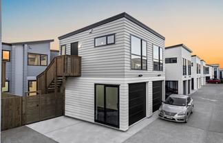 22 Whare Kauri Road, Takanini