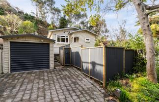 43 Chaucer Road South, Bluff Hill