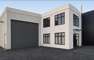 High Stud Factory With Office In Prime Central Location!