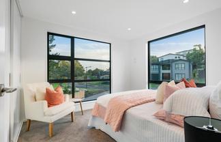 11 Pharlap Drive, Northcross