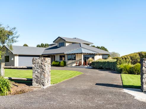 74 Koru Road, Omata