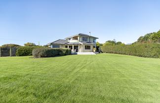 74 Koru Road, Omata