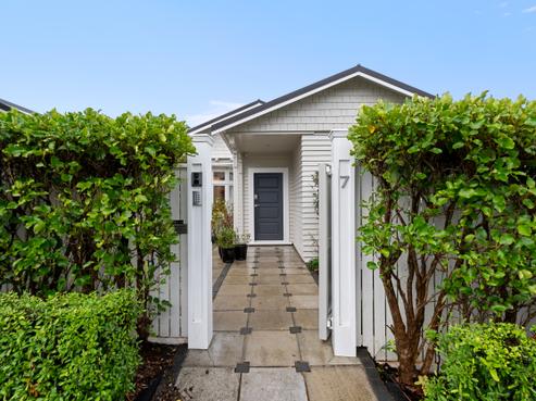 7 Joll Street, Karori