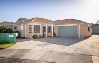 3A Esme Place, Matua