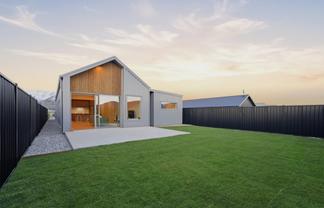 42 Burdon Loop, Hawea Flat