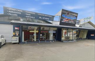 High profile, functional commercial space