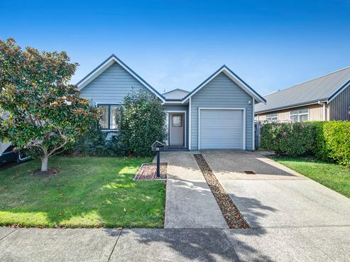 30 Cape Cod Drive, Gulf Harbour