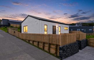 7 Harakeke Lane, Orewa