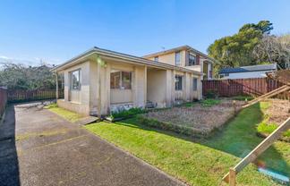 1/30 Ridgemount Rise, Mangere Bridge
