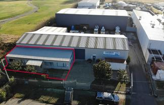 Smart office space with warehouse and yard