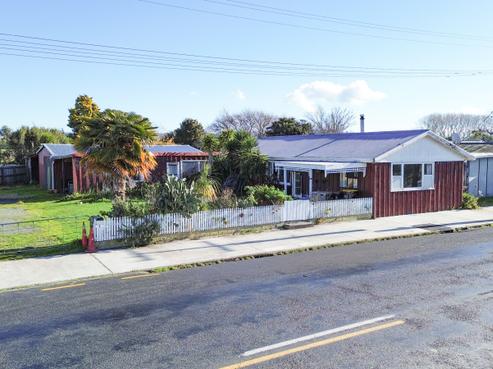 9 Front Miranda Road, Waitakaruru