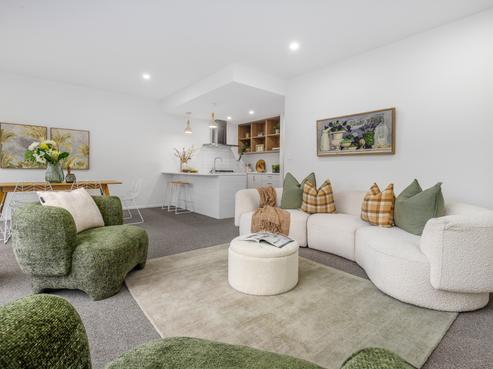 81 Hokioi Drive, Porirua